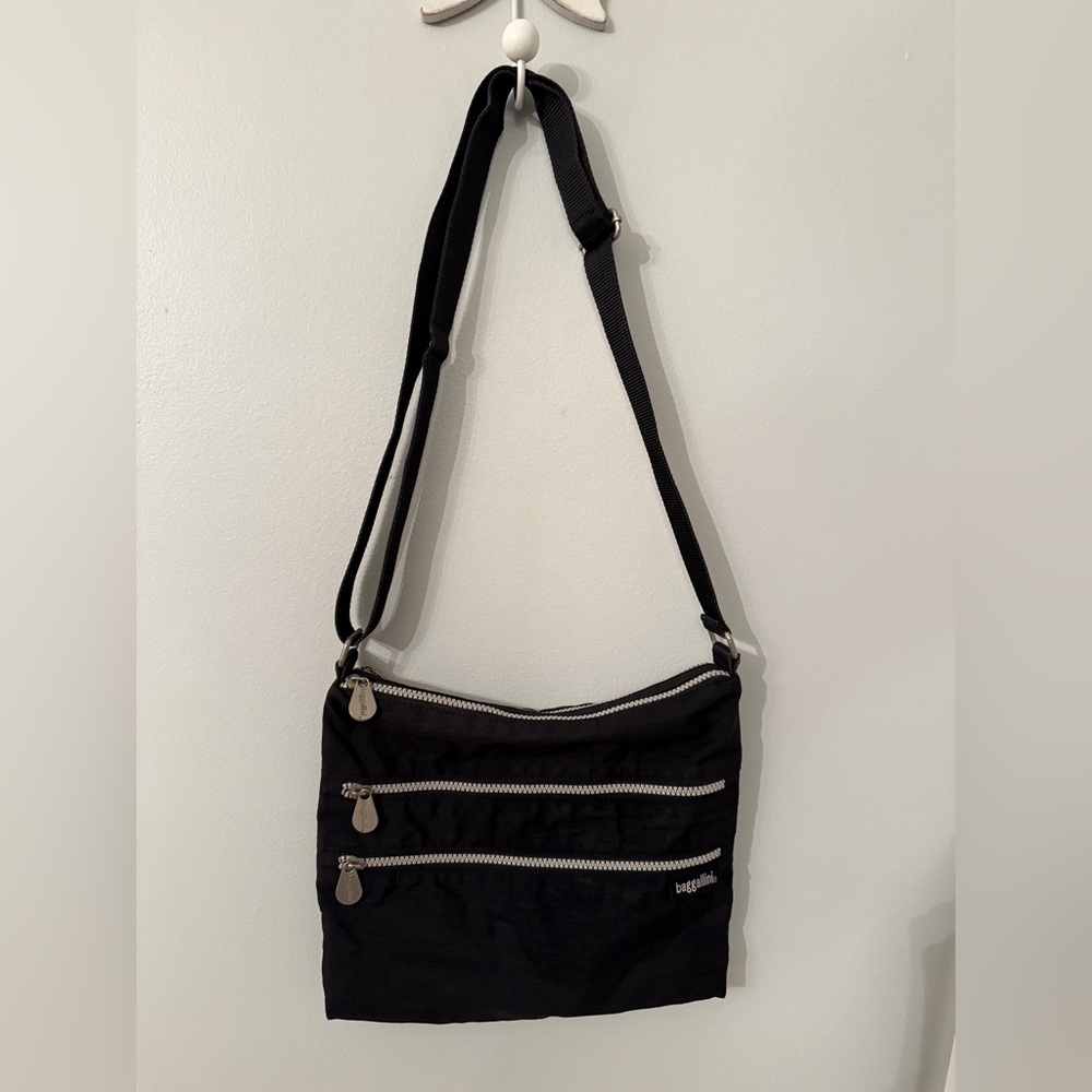Baggallini Bag Black Nylon Crossbody Bag Triple Zip Travel Purse - Picture 8 of 8